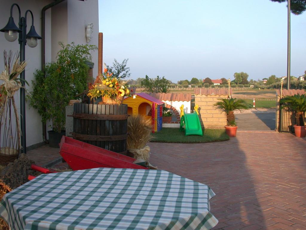 Agriturismo Torre Cristina Aprilia Kültér fotó