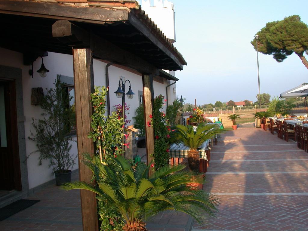 Agriturismo Torre Cristina Aprilia Kültér fotó